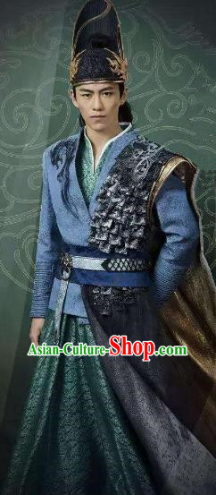 Traditional Chinese Ancient Ming Dynasty Zhengtong Emperor Zhu Qizhen Costume for Men