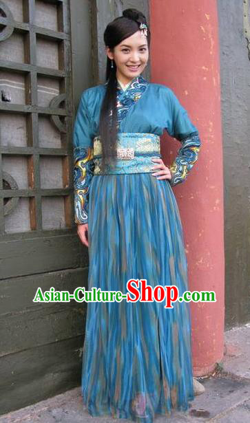 Chinese Ancient Song Dynasty Princess Embroidered Dress Swordswoman Replica Costume for Women