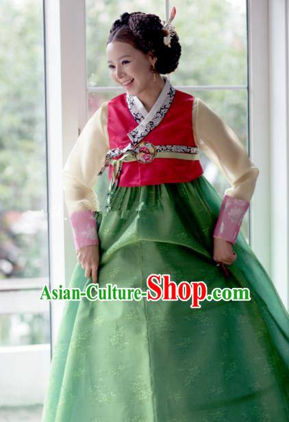 Korean Traditional Bride Hanbok Rosy Blouse and Green Embroidered Dress Ancient Formal Occasions Fashion Apparel Costumes for Women