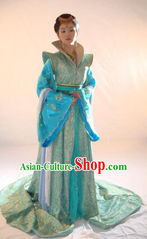 Chinese Ancient Song Dynasty Palace Lady Imperial Consort Embroidered Replica Costume for Women