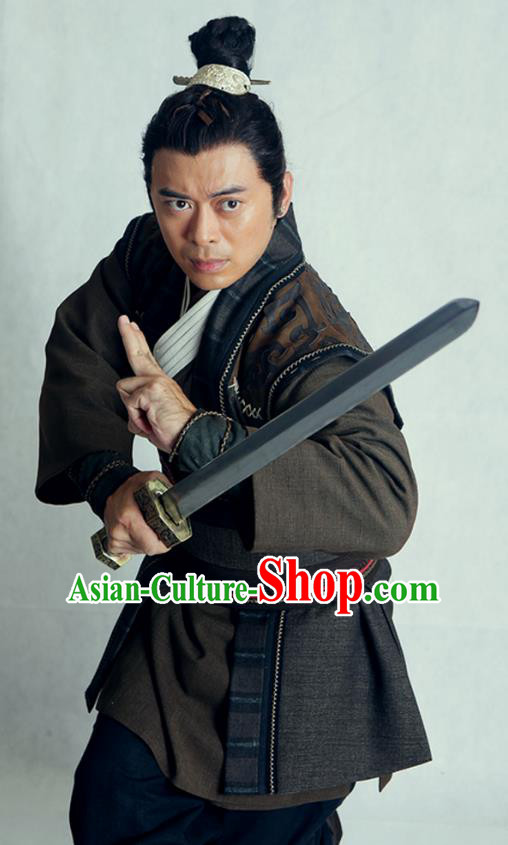 Traditional Chinese Wei and Jin Dynasties Swordsman Knight Replica Costume for Men
