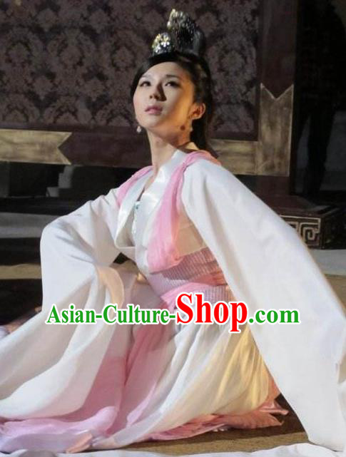 Traditional Chinese Ancient Costume Qin Dynasties Hanfu Clothing