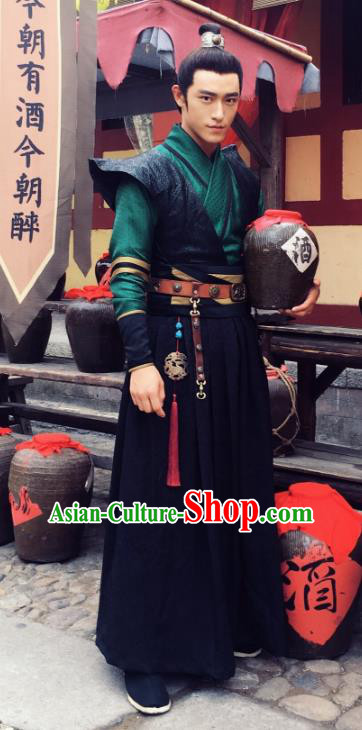 Chinese Ancient Southern and Northern Dynasties Imperial Bodyguard Swordsman Historical Costume for Men
