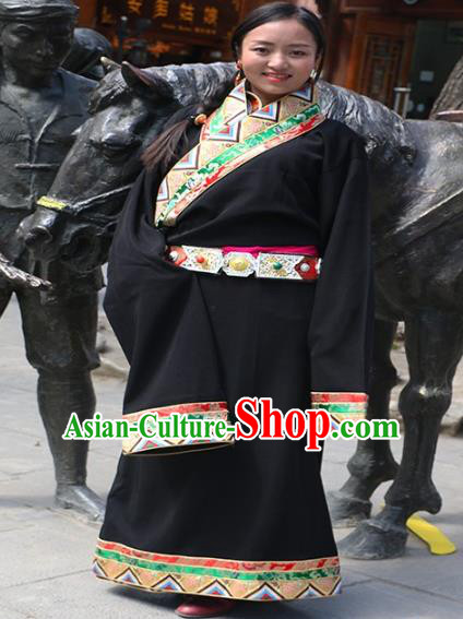 Chinese Traditional Black Tibetan Robe Minority Costume Zang Nationality Clothing for Women