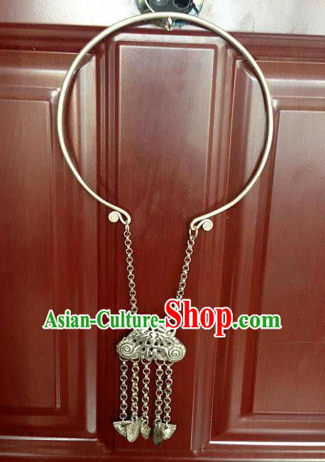 Chinese Traditional Ornaments Accessories Longevity Lock Ancient Miao Minority Necklace for Women