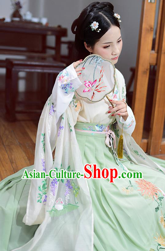 Chinese Ancient Palace Lady Hanfu Han Dynasty Imperial Concubine Queen Embroidered Historical Costumes