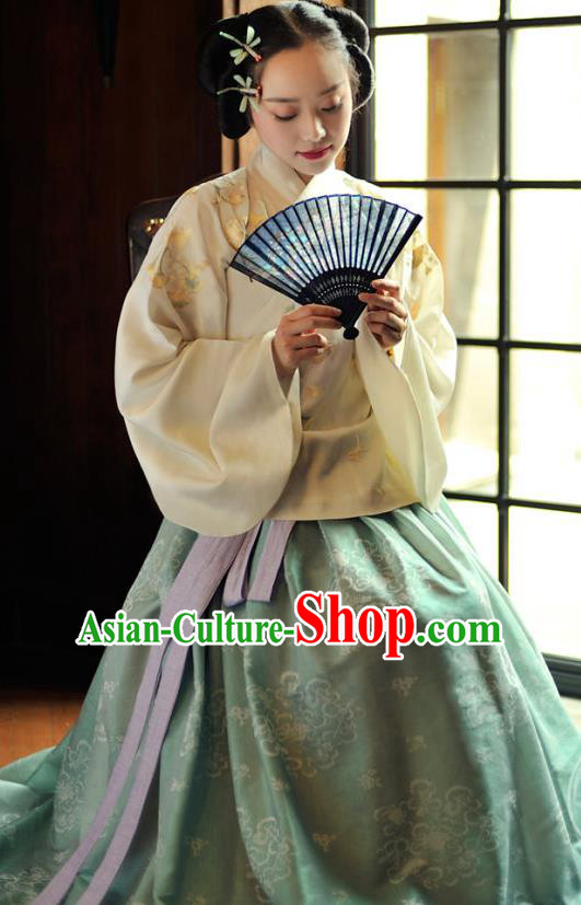 Chinese Ancient Ming Dynasty Princess Costume Embroidered Yellow Blouse and Green Skirt for Women