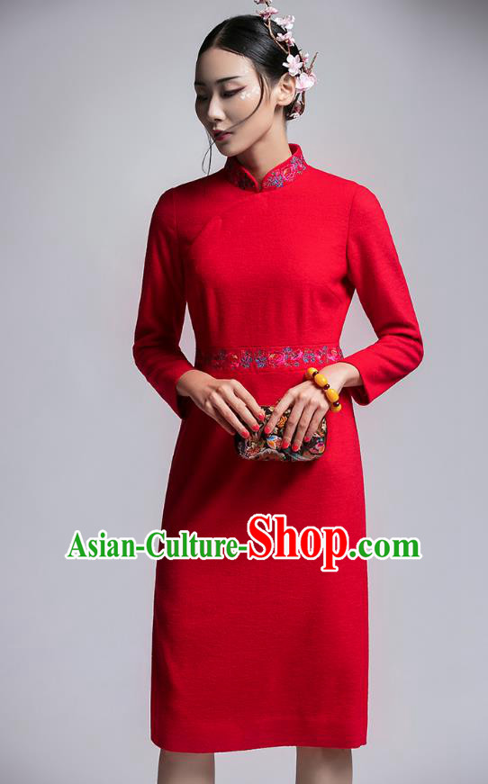 Chinese Traditional Tang Suit Embroidered Red Woolen Cheongsam China National Qipao Dress for Women