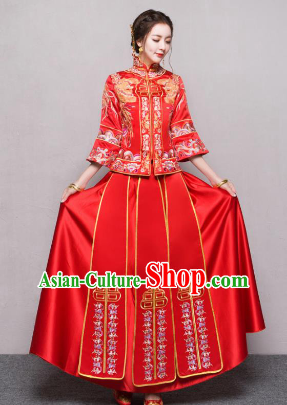 Chinese Traditional Xiuhe Suit Ancient Longfeng Flown Embroidered Red Wedding Dress for Women