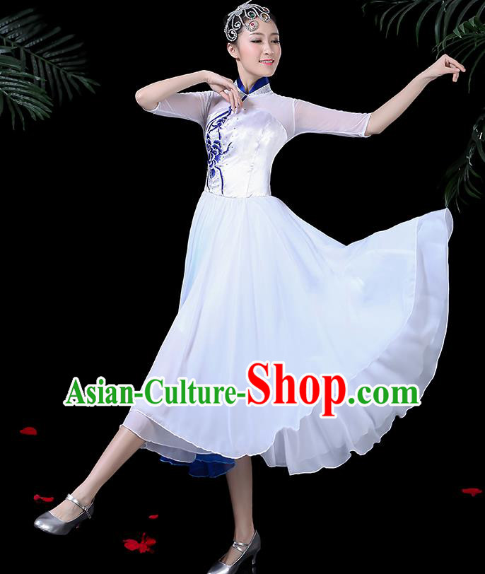 Traditional Chinese Fan Dance Folk Dance Costume Classical Yangko Dance Classical Dance Dress