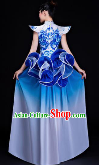 Chinese Traditional Folk Dance Yangko Costumes Drum Dance White Dress for Women
