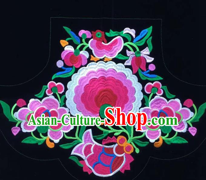 Chinese Traditional Embroidery Cloth Accessories National Embroidered Lotus Dress Patch