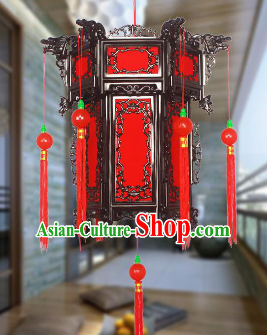 Chinese Traditional Handmade Tassel Plastic Red Palace Lantern Asian New Year Lantern Ancient Ceiling Lamp