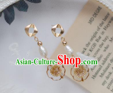 Traditional Chinese Classical Pearls Earrings Handmade Court Golden Ear Accessories for Women