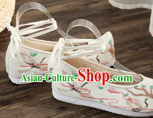 Traditional Chinese Embroidered Crane Beige Shoes Handmade Cloth Shoes National Cloth Shoes for Women