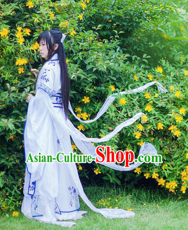 Chinese Cosplay Royal Princess Dress Ancient Female Swordsman Knight Costume for Women