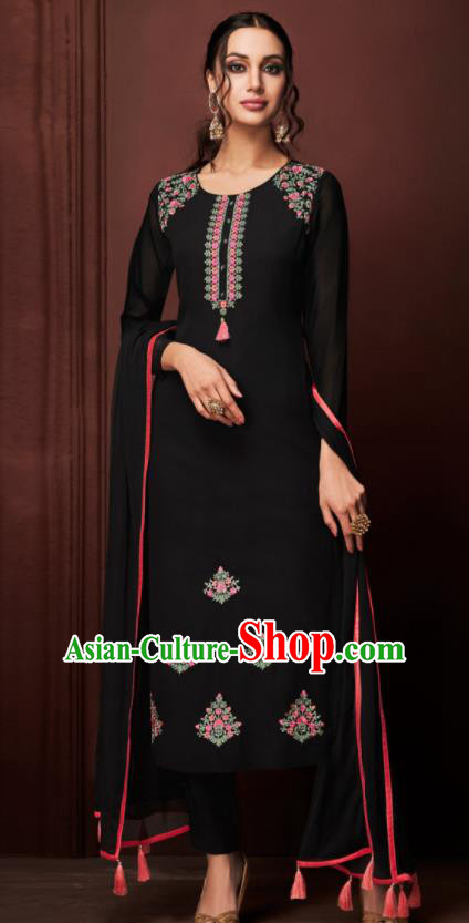 Asian Indian Punjabis Embroidered Black Blouse and Pants India Traditional Kurti Costumes Complete Set for Women
