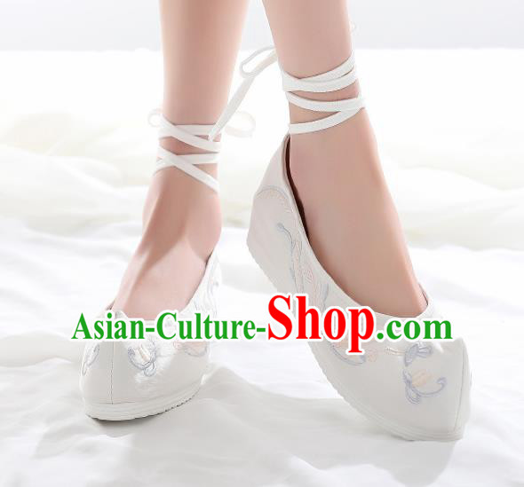 Traditional Chinese National Embroidery White Shoes Embroidered Flowers Shoes Hanfu Shoes for Women