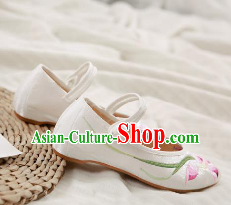 Traditional Chinese National Embroidery Lotus White Shoes Embroidered Shoes Hanfu Shoes for Women
