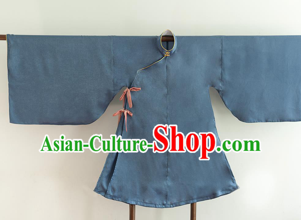 Chinese Ancient Princess Historical Costume Ming Dynasty Navy Silk Blouse for Women