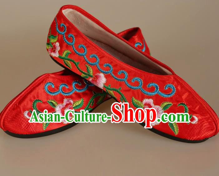 Asian Chinese Beijing Opera Shoes Embroidered Shoes Traditional Peking Opera Diva Red Satin Shoes