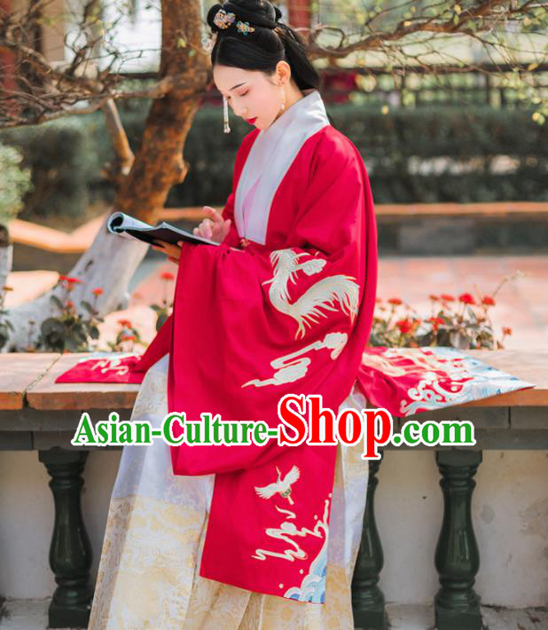 Chinese Ancient Ming Dynasty Imperial Consort Embroidered Hanfu Dress Traditional Historical Costume for Women