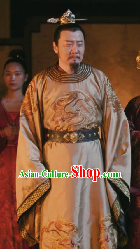 Chinese Drama The Story Of MingLan Ancient Song Dynasty Emperor Embroidered Costume for Men