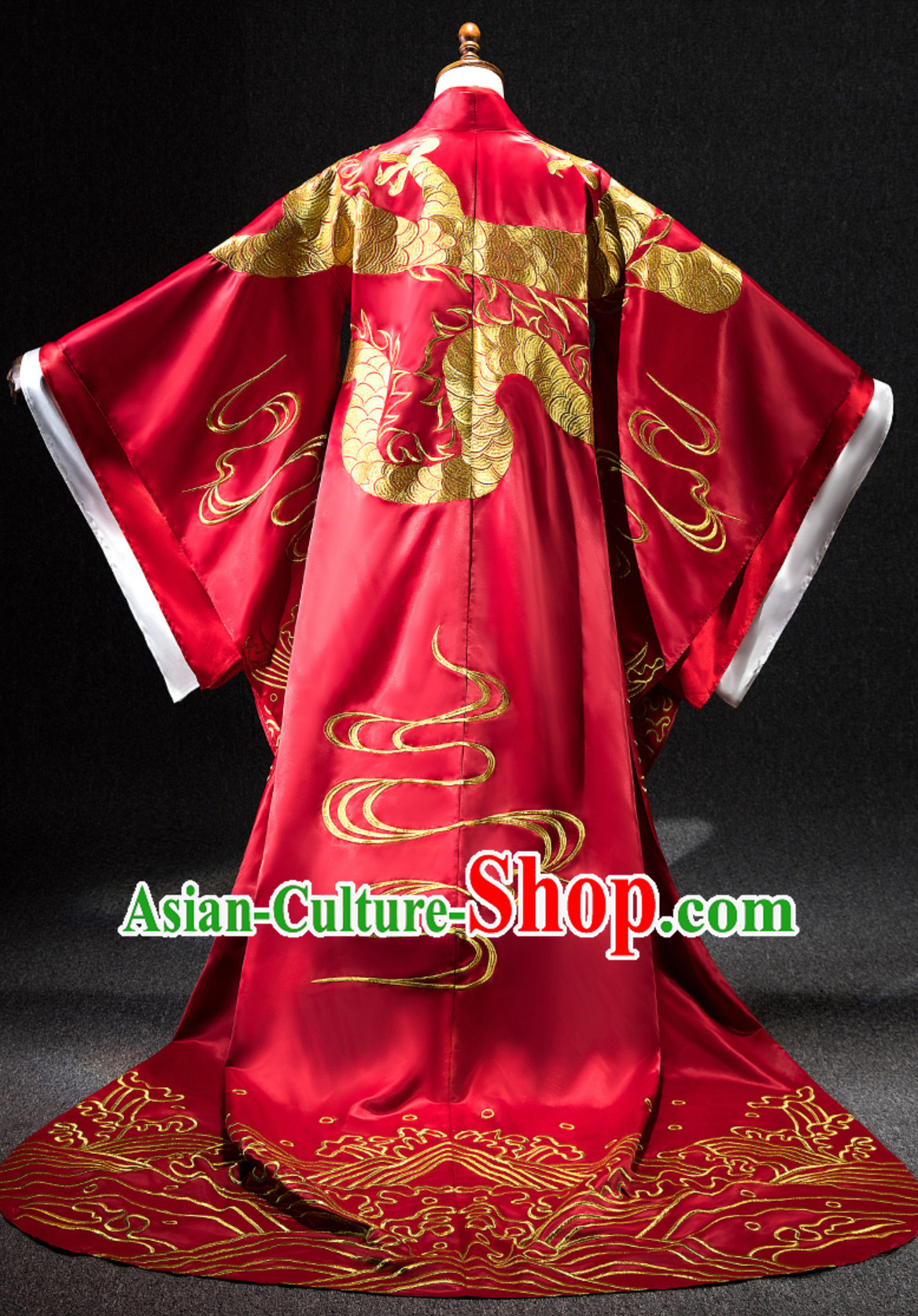 Ancient Chinese Emperor Embroidered Dragon Garment Complete Set