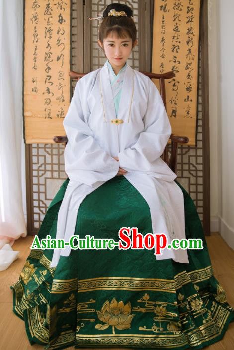 Chinese Ancient Dowager Embroidered Hanfu Dress Ming Dynasty Palace Traditional Historical Costume for Women