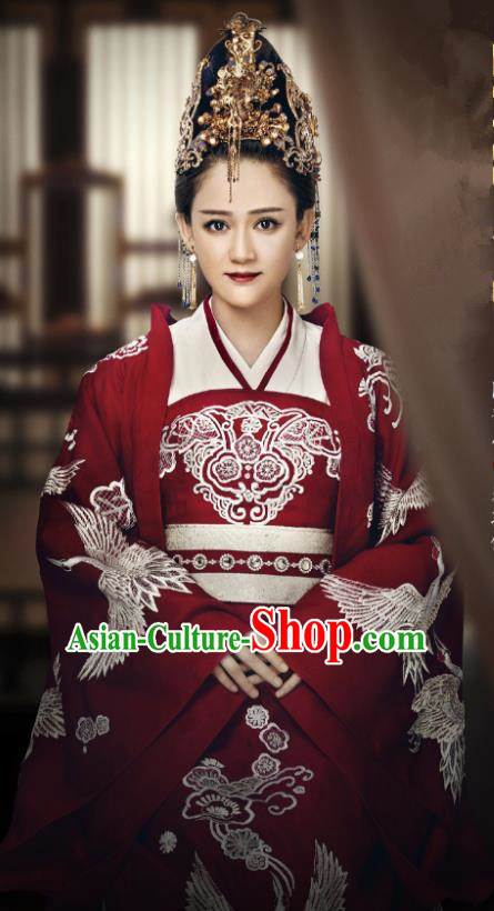 Drama Queen Dugu  Chinese Traditional Ancient Sui Dynasty Empress Embroidered Historical Costume and Headpiece for Women