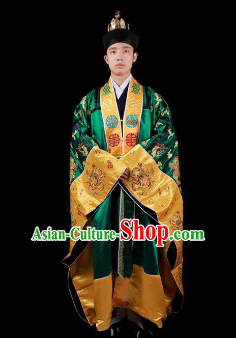 Chinese National Taoist Priest Embroidered Green Cassock Traditional Taoism Rites Costume for Men