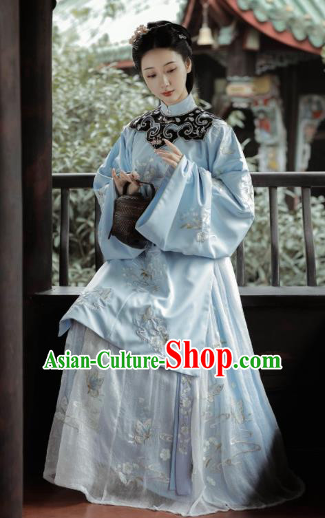 Chinese Traditional Ming Dynasty Young Mistress Hanfu Dress Ancient Palace Princess Embroidered Historical Costume for Women