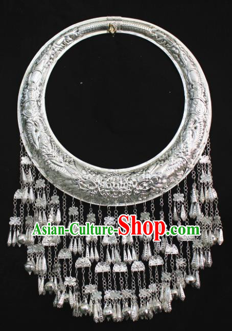 Chinese Traditional Miao Nationality Sliver Tassel Necklace Hmong Wedding Carving Necklet for Women