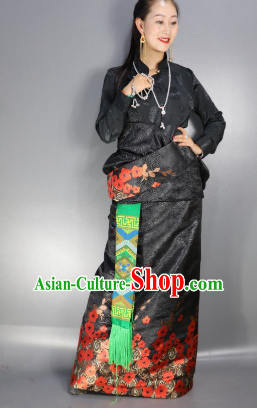 Chinese Traditional Tibetan National Ethnic Black Robe Zang Nationality Wedding Costume for Women
