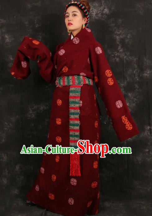 Chinese Traditional Tibetan Ethnic Bride Purplish Red Robe Zang Nationality Heishui Dance Costume for Women