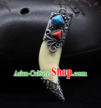 Chinese Traditional Mongolian Ethnic Stone Accessories Handmade Mongol Nationality Wolf Tooth Necklace Pendant for Women