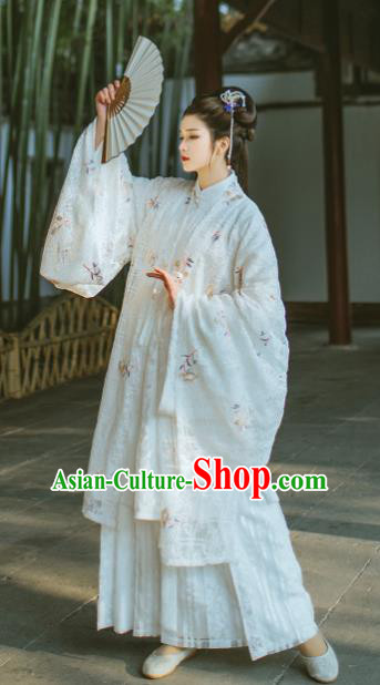 Chinese Ancient Court Queen White Hanfu Dress Traditional Ming Dynasty Historical Costume for Women