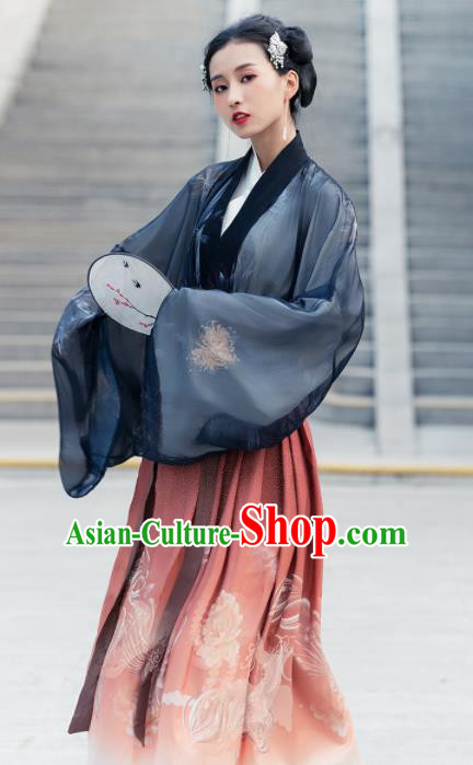 Chinese Jin Dynasty Court Princess Historical Costume Traditional Ancient Peri Embroidered Hanfu Dress for Women