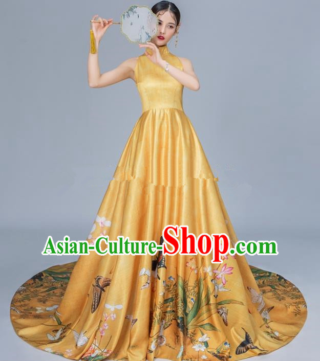Chinese National Catwalks Golden Trailing Cheongsam Traditional Costume Tang Suit Qipao Dress for Women
