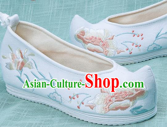 Chinese Traditional Embroidered Peony White Shoes Hanfu Cloth Shoes Handmade Ancient Princess Shoes for Women