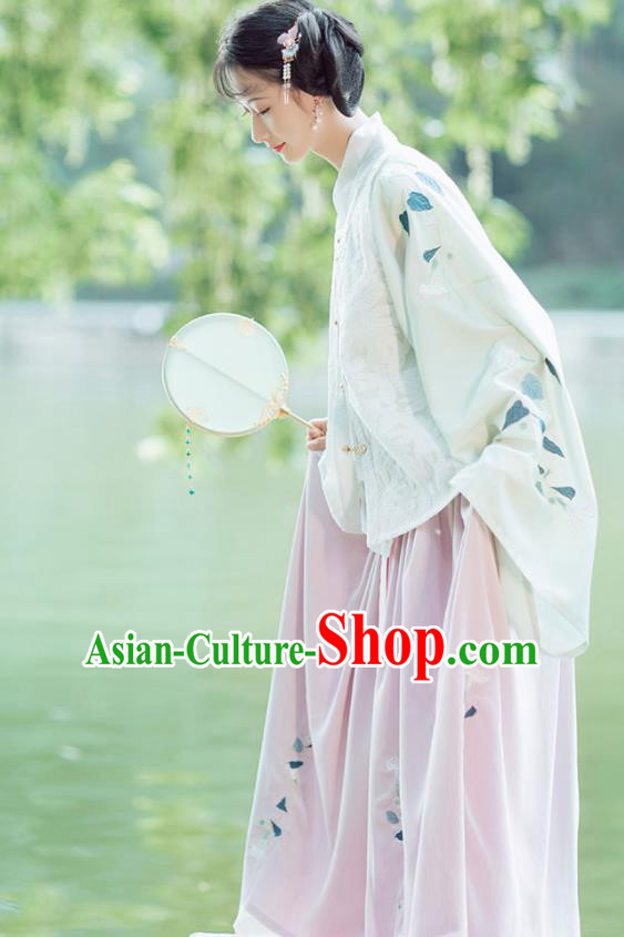 Asian Chinese Ancient Nobility Feminist Embroidered Hanfu Dress Traditional Ming Dynasty Young Lady Historical Costume for Women