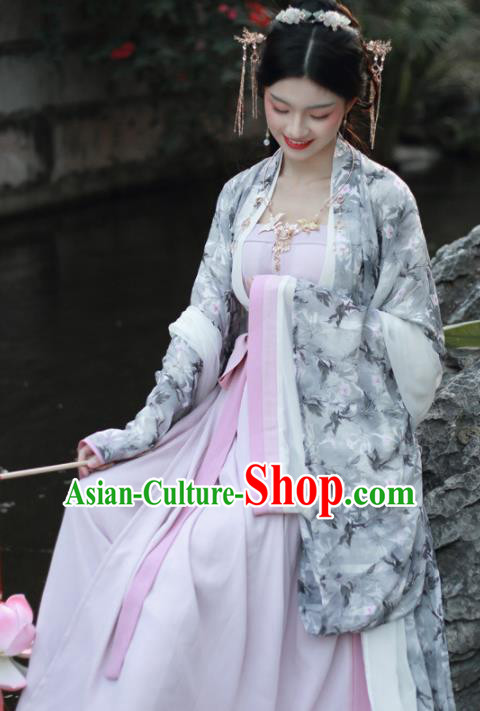 Chinese Traditional Ming Dynasty Imperial Consort Historical Costume Ancient Court Hanfu Dress for Women