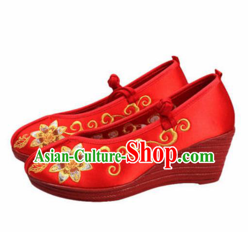 Chinese Traditional Shoes Opera Wedding Satin Shoes Hanfu Princess Shoes Embroidered Red Shoes for Women