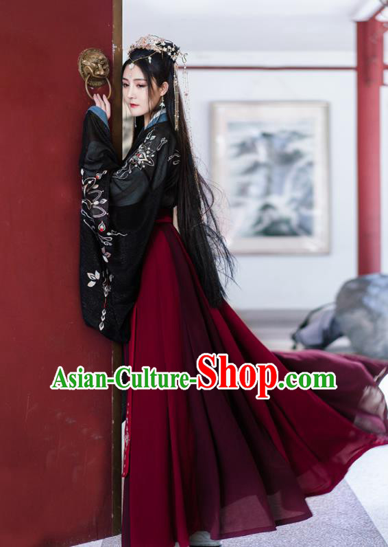 Chinese Traditional Jin Dynasty Imperial Consort Hanfu Dress Ancient Peri Goddess Embroidered Historical Costume for Women