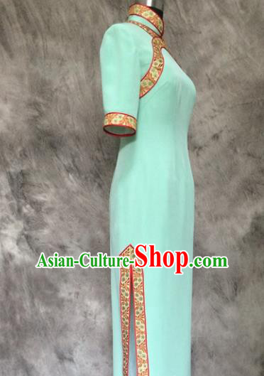 Chinese Traditional Customized Green Cheongsam National Costume Classical Qipao Dress for Women