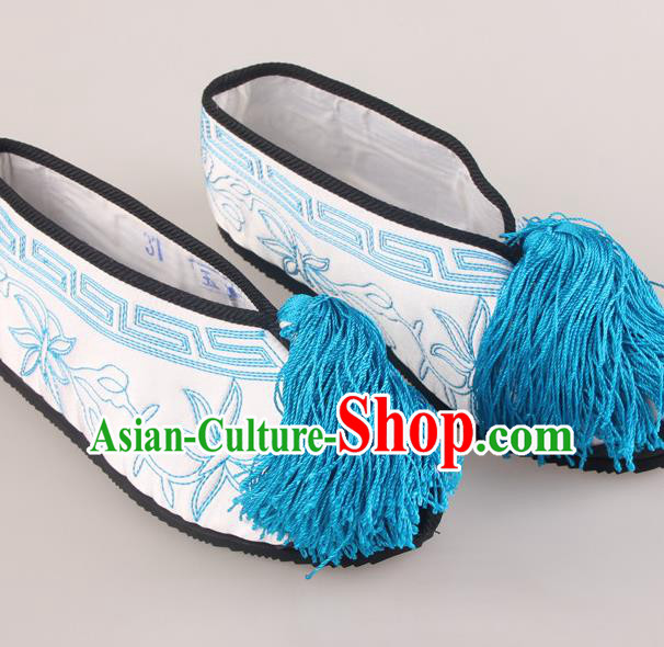 Traditional Chinese Beijing Opera Diva White Embroidered Shoes Handmade Ancient Princess Blood Stained Shoes for Women