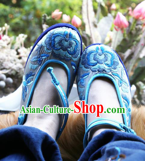Traditional Chinese Blue Embroidered Shoes Handmade Hanfu Shoes Ancient Princess Shoes for Women