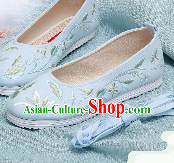Chinese Handmade Embroidered Blue Cloth Shoes Traditional Ming Dynasty Hanfu Shoes Princess Shoes for Women