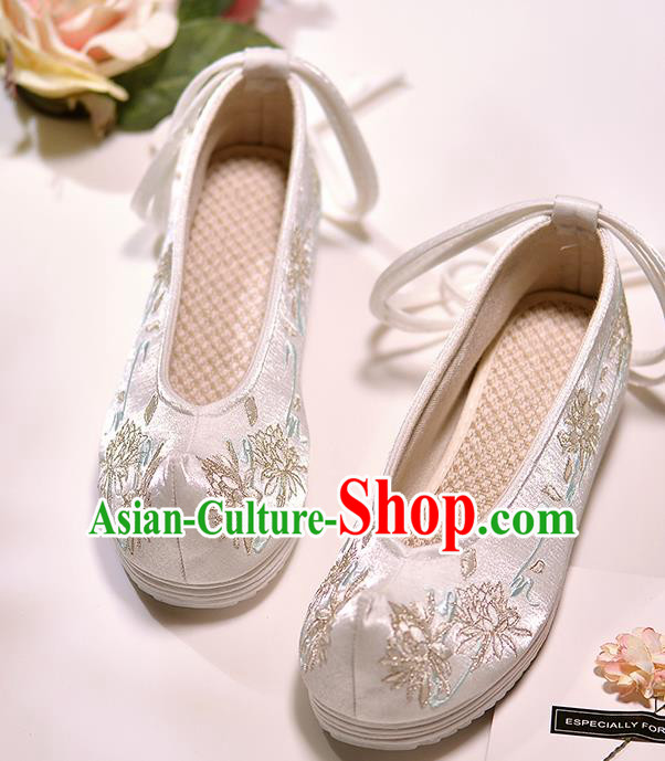 Asian Chinese Embroidered Epiphyllum White Satin Shoes Hanfu Shoes Traditional Opera Shoes Princess Shoes for Women
