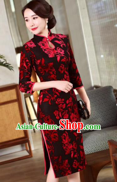 Chinese Traditional Qiapo Dress Velvet Cheongsam National Costumes for Women